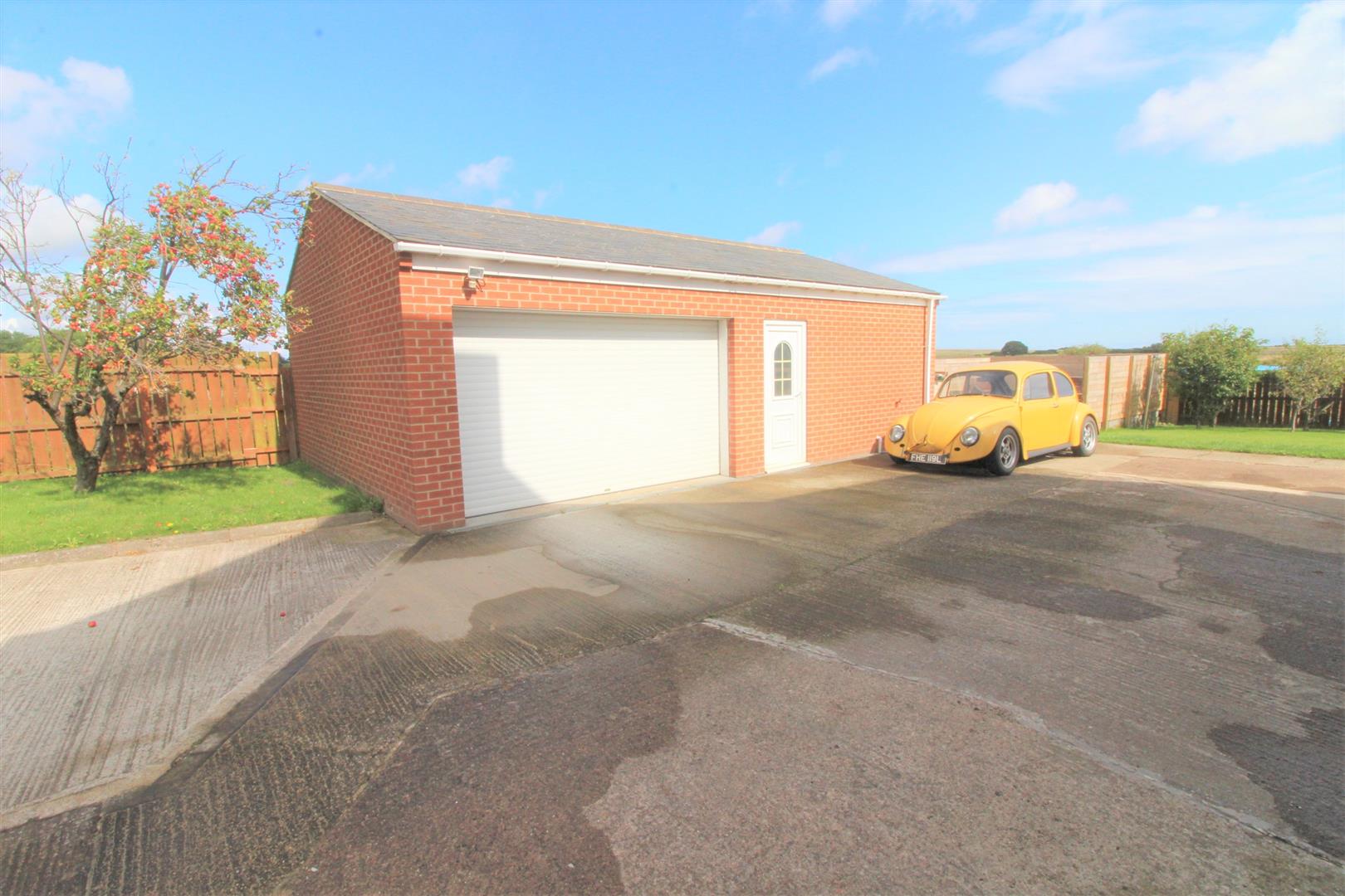 Property Woodhorn Demesne, NewbigginByTheSea House SemiDetached